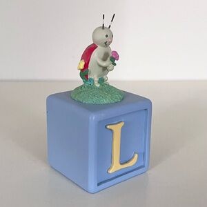 Marcel Schurman Nursery baby block letter L ladybug decor